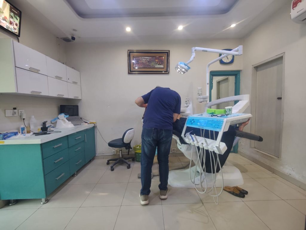 Adeel Medical and Dental Complex
