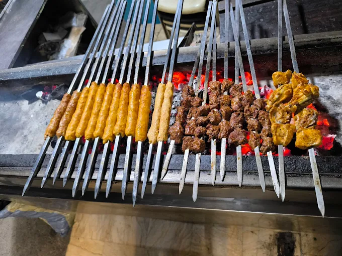 Chicken tikka at Shafi Tikka Shop Saddar Cantt Lahore